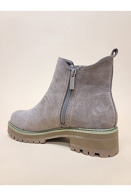 Chelsea Pull On Ankle Boots-Zip Up