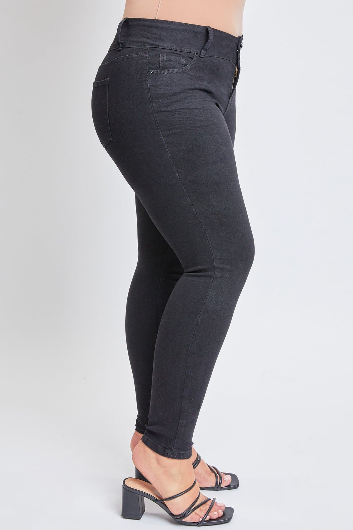 Women's Plus Size Essential Sustainable Skinny Jeans