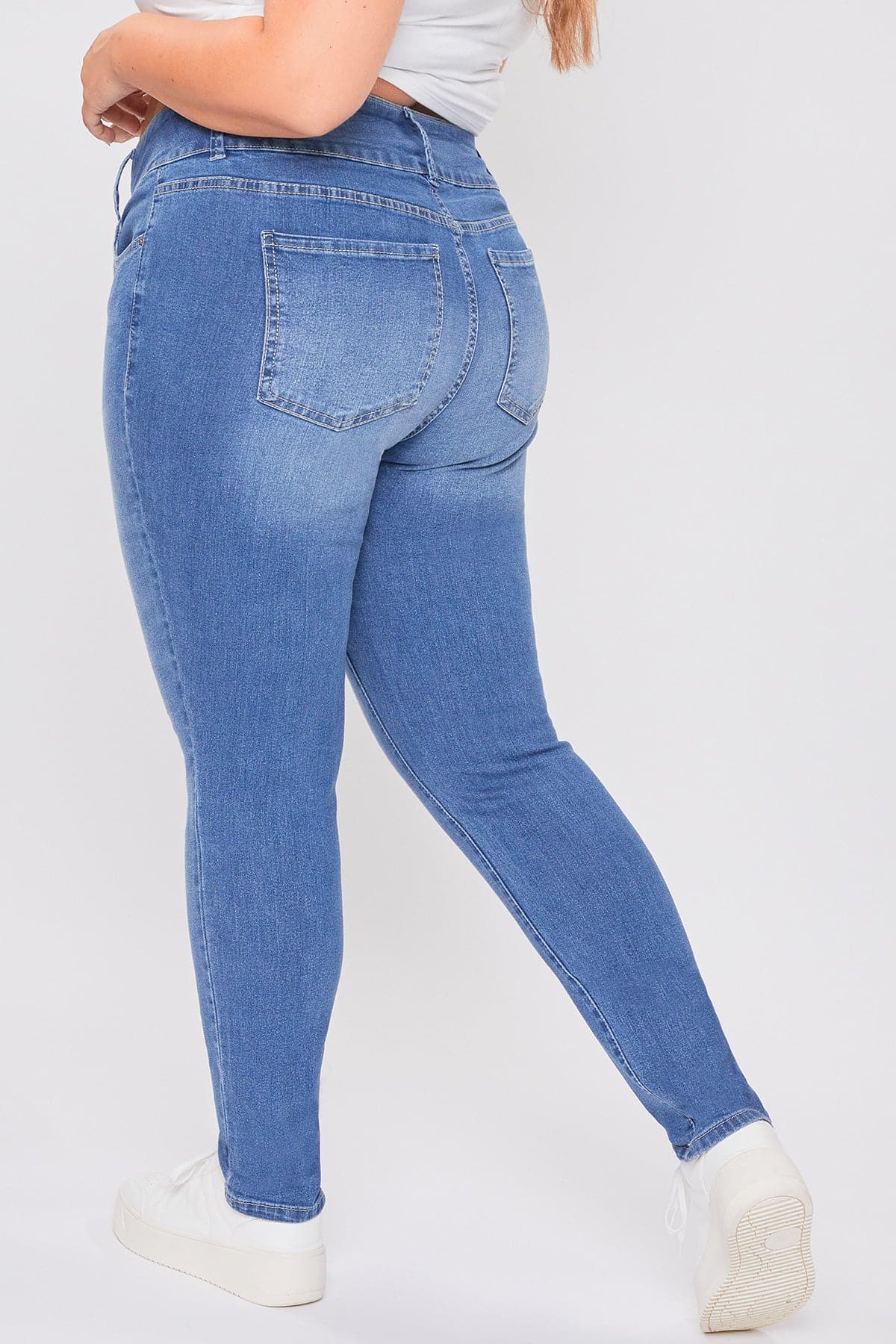 Women's Plus Size Essential Sustainable Skinny Jeans