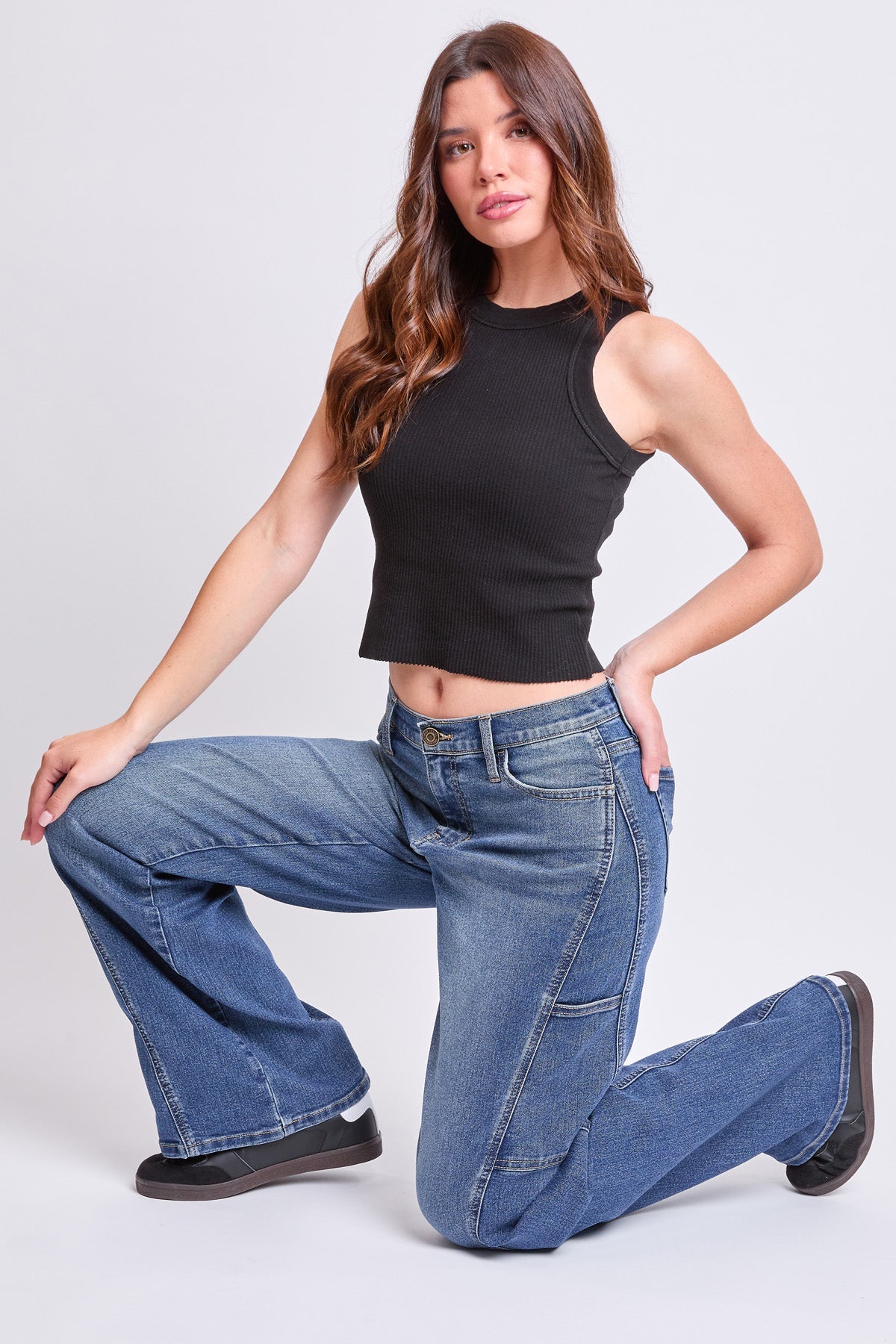 Women's High Rise Loose Fit Wide Leg Cargo Jeans