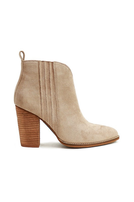 Slip in Ankle Boots Wooden Heel