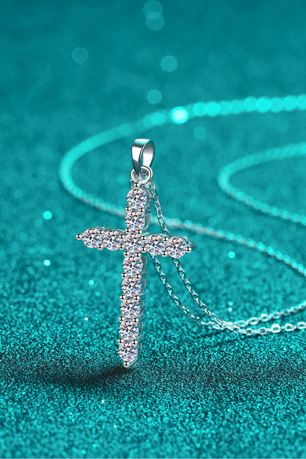 Silver Necklace With Sparkling Diamond Cross Pendant