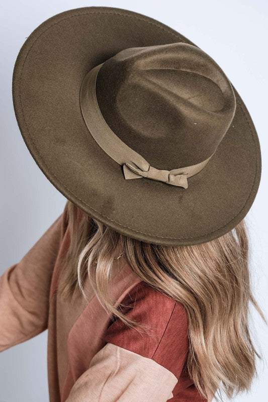 Wide Brim fedora With Ribbon Trim