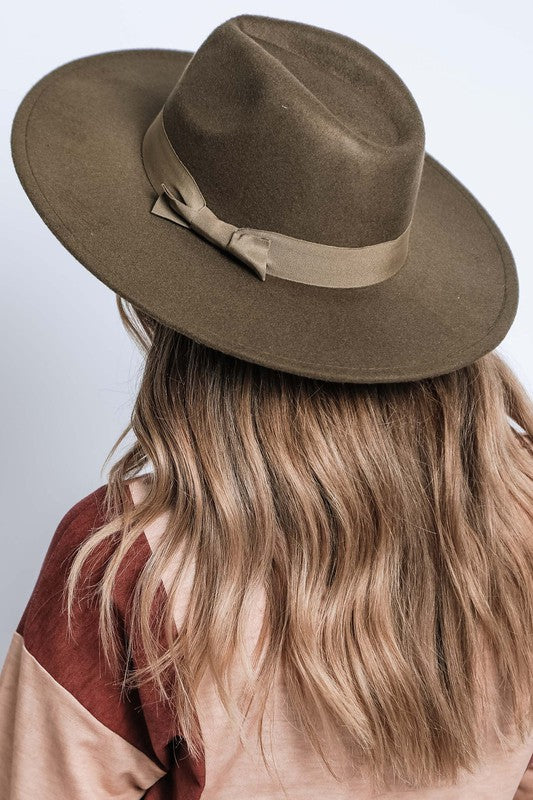 Wide Brim fedora With Ribbon Trim