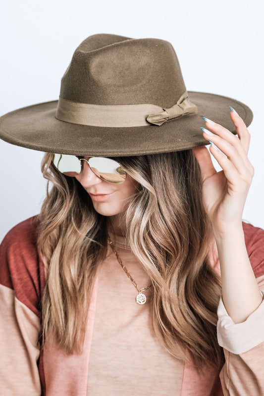 Wide Brim fedora With Ribbon Trim