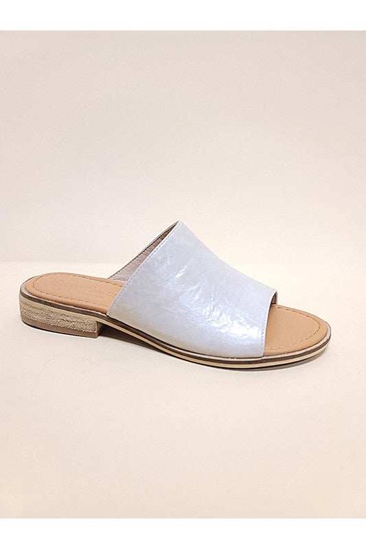 Women Round Toe Easy Slide In Sandals