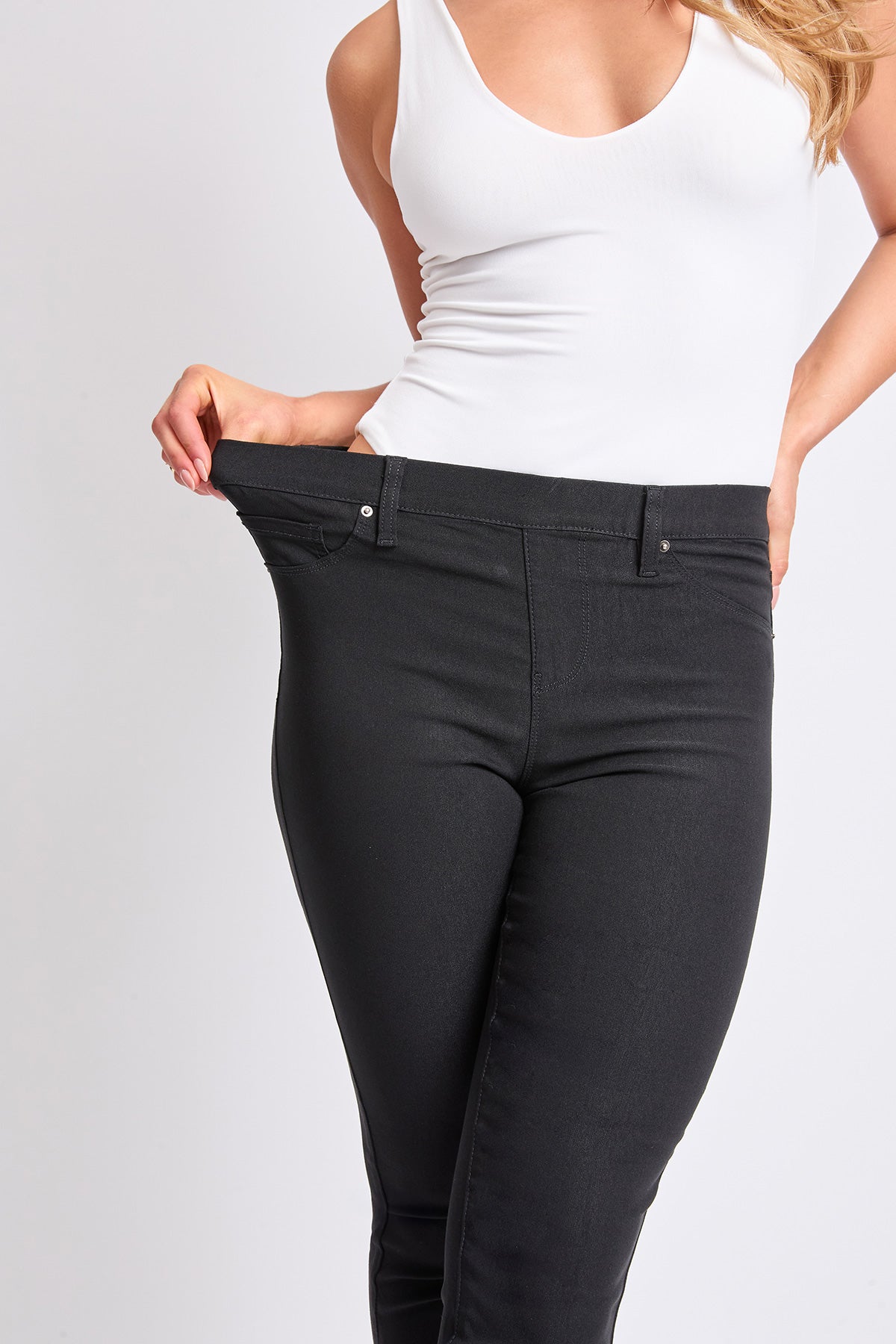Women's Hyperstretch Pull On Capri Pants