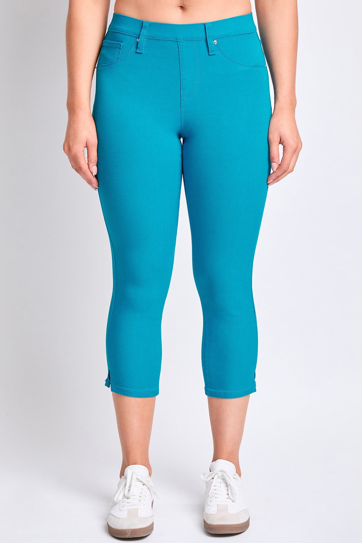 Women's Hyperstretch Pull On Capri Pants