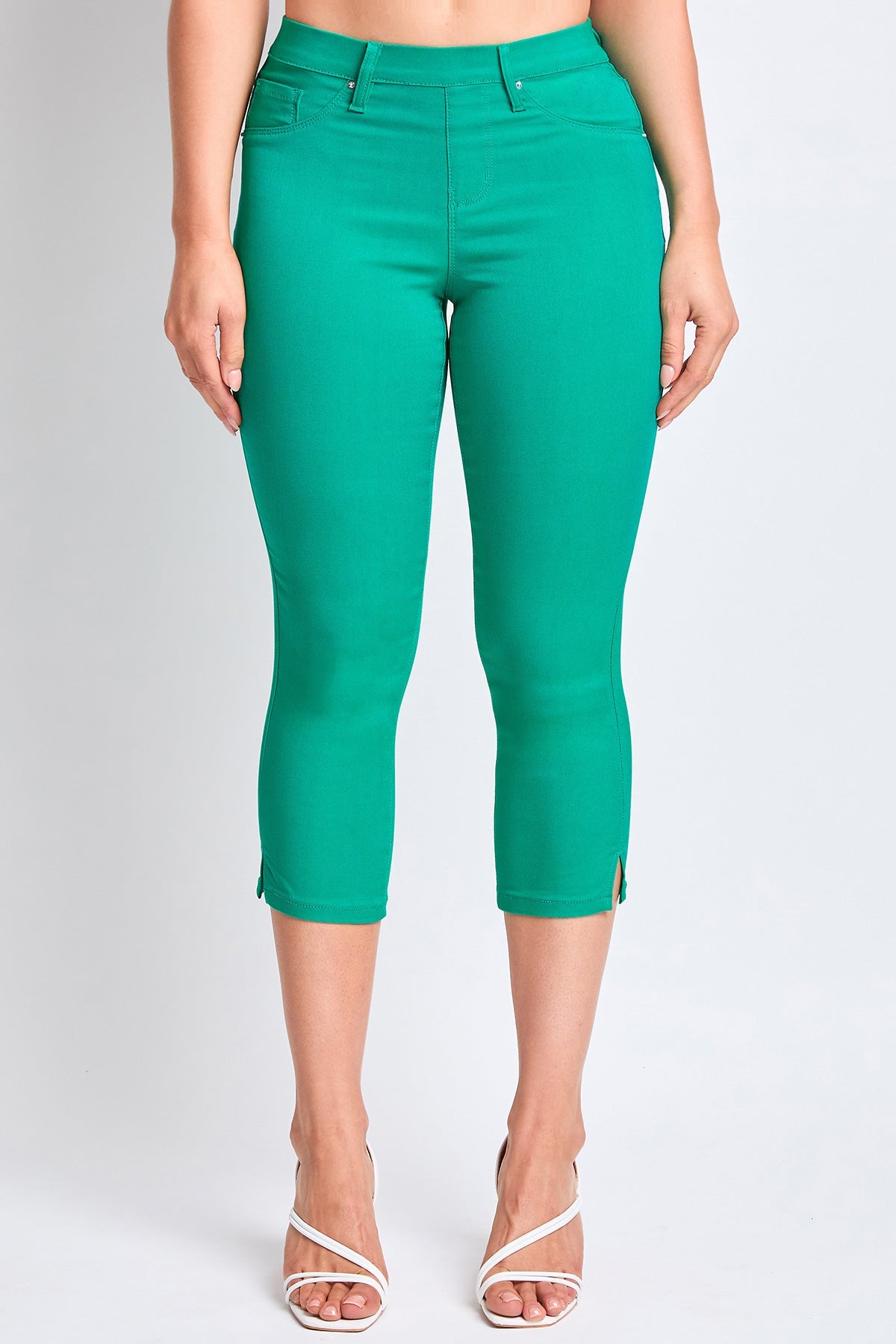 Women's Hyperstretch Pull On Capri Pants