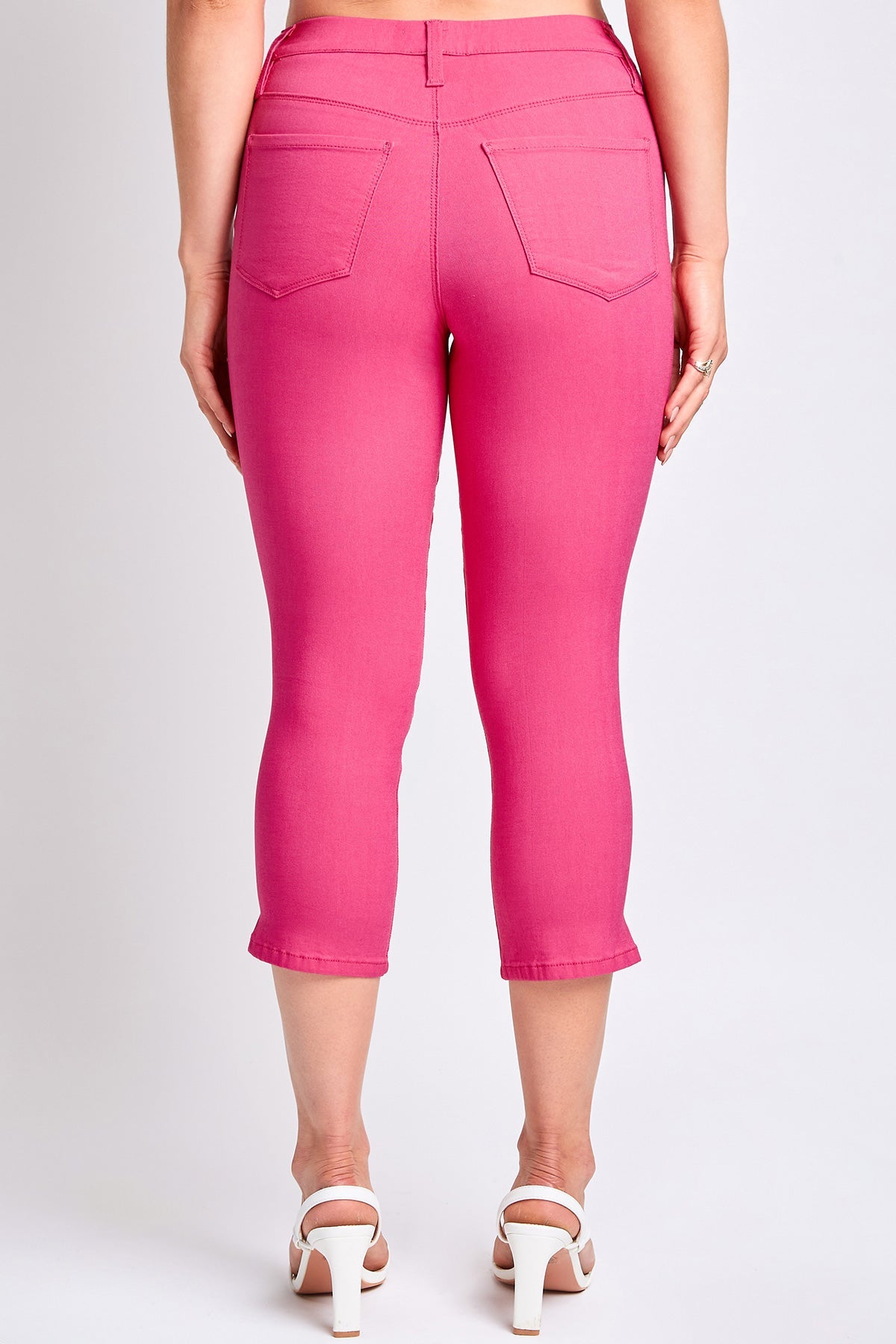 Women's Hyperstretch Pull On Capri Pants
