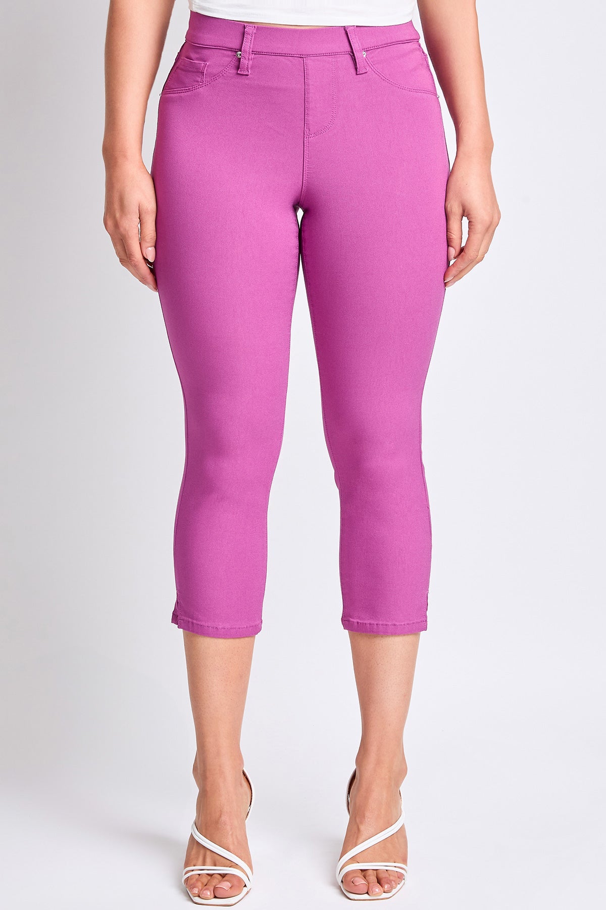 Women's Hyperstretch Pull On Capri Pants