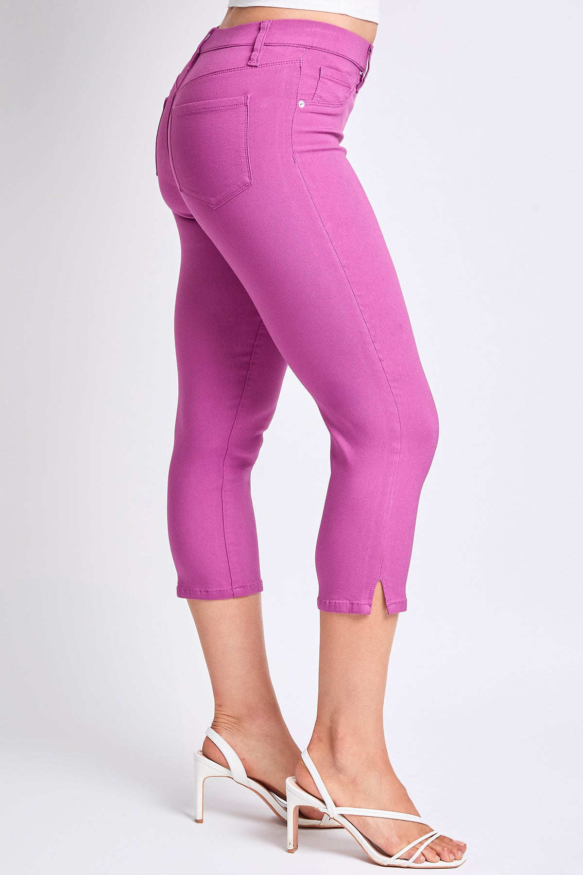 Women's Hyperstretch Pull On Capri Pants