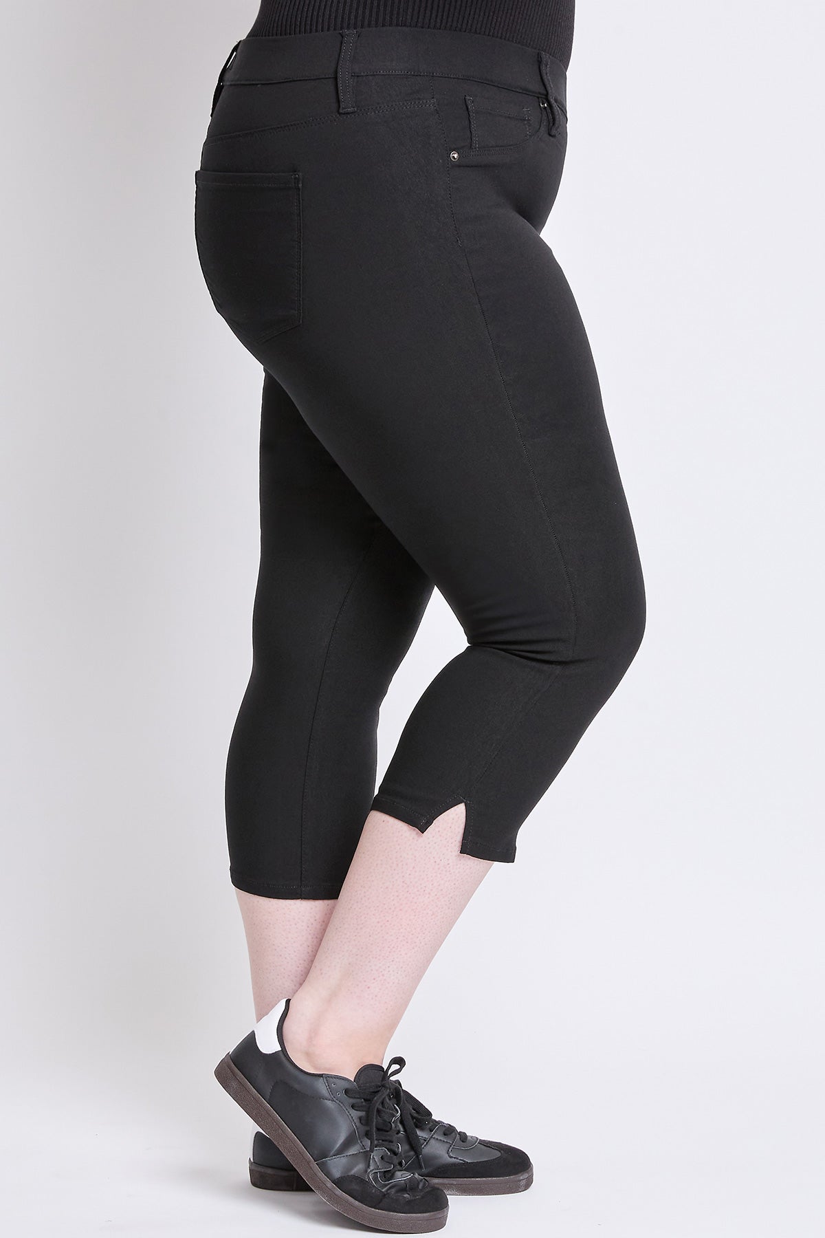 Women's Plus Hyperstretch Capri Pants