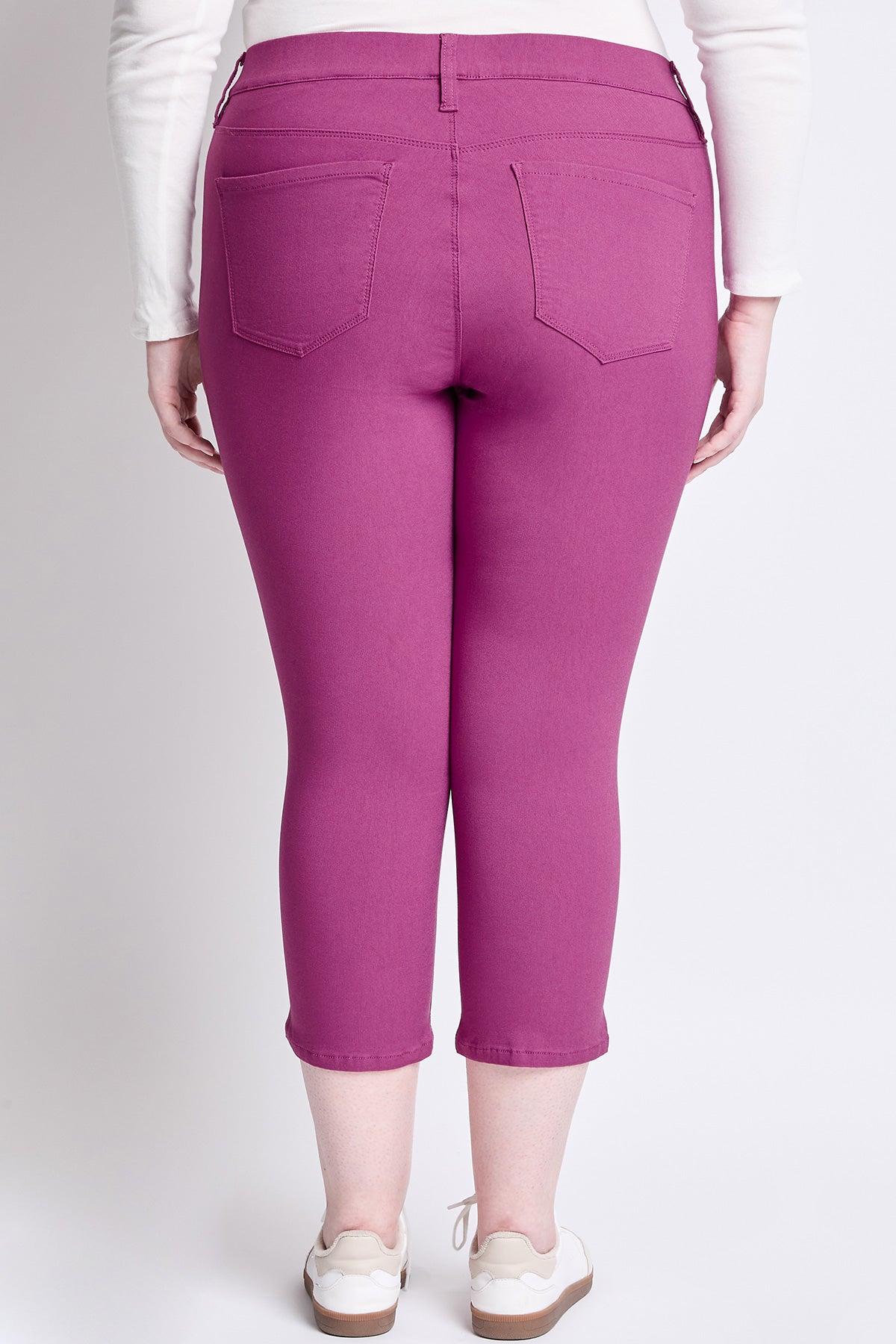 Women's Plus Hyperstretch Capri Pants