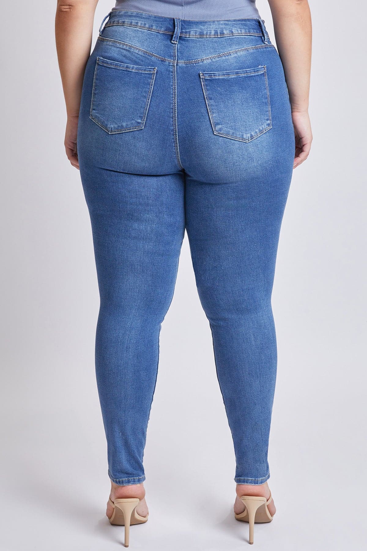Women's Plus Essential  Skinny Jeans