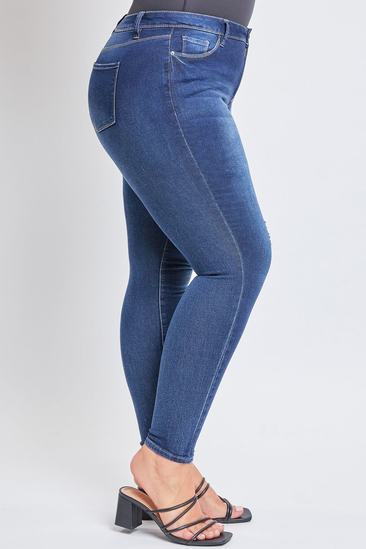 Women's Plus Essential  Skinny Jeans