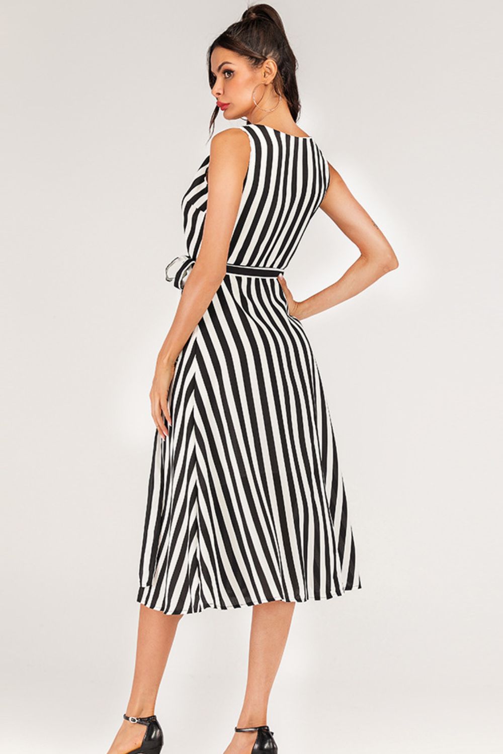 Pin Striped Waistband Tied Sleeveless Dress