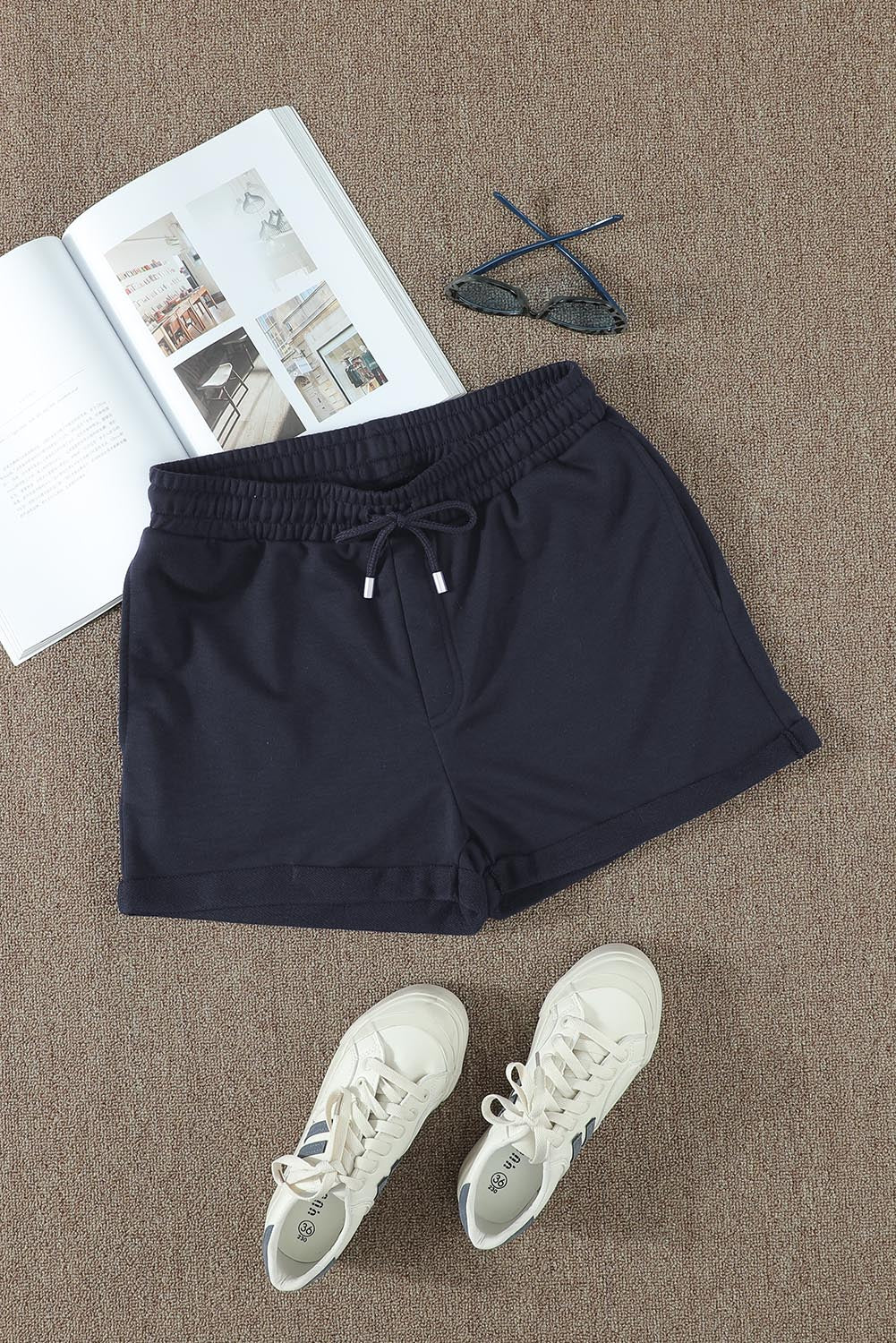 Drawstring Waist Cuffed Hem Gym Shorts