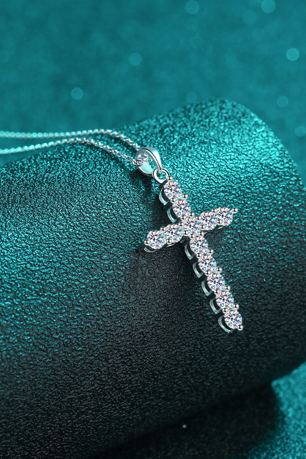 Silver Necklace With Sparkling Diamond Cross Pendant
