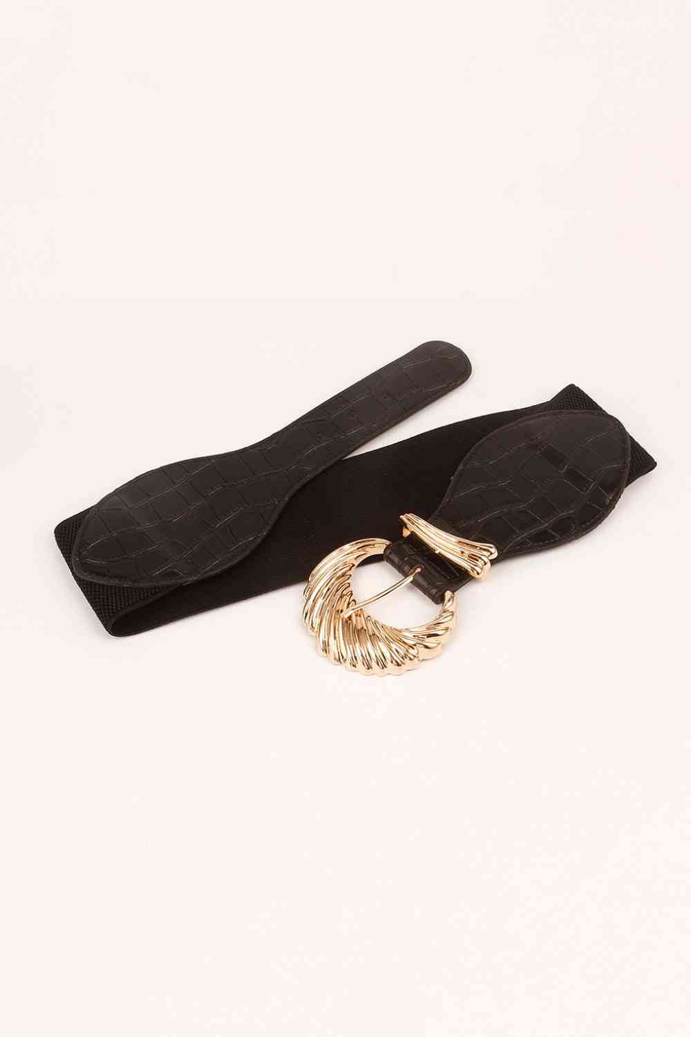 Shell Alloy Buckle on a Crocodile Texture Elastic Belt